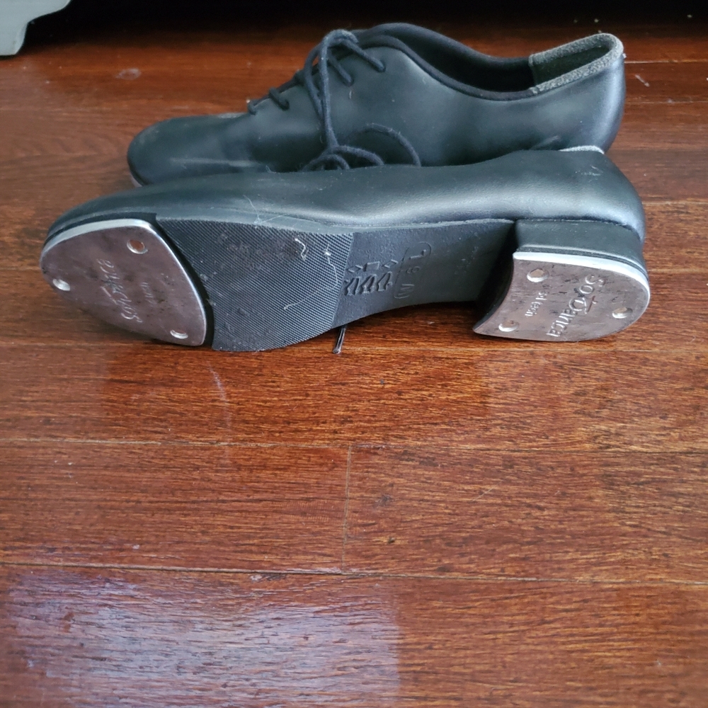 Tap shoes